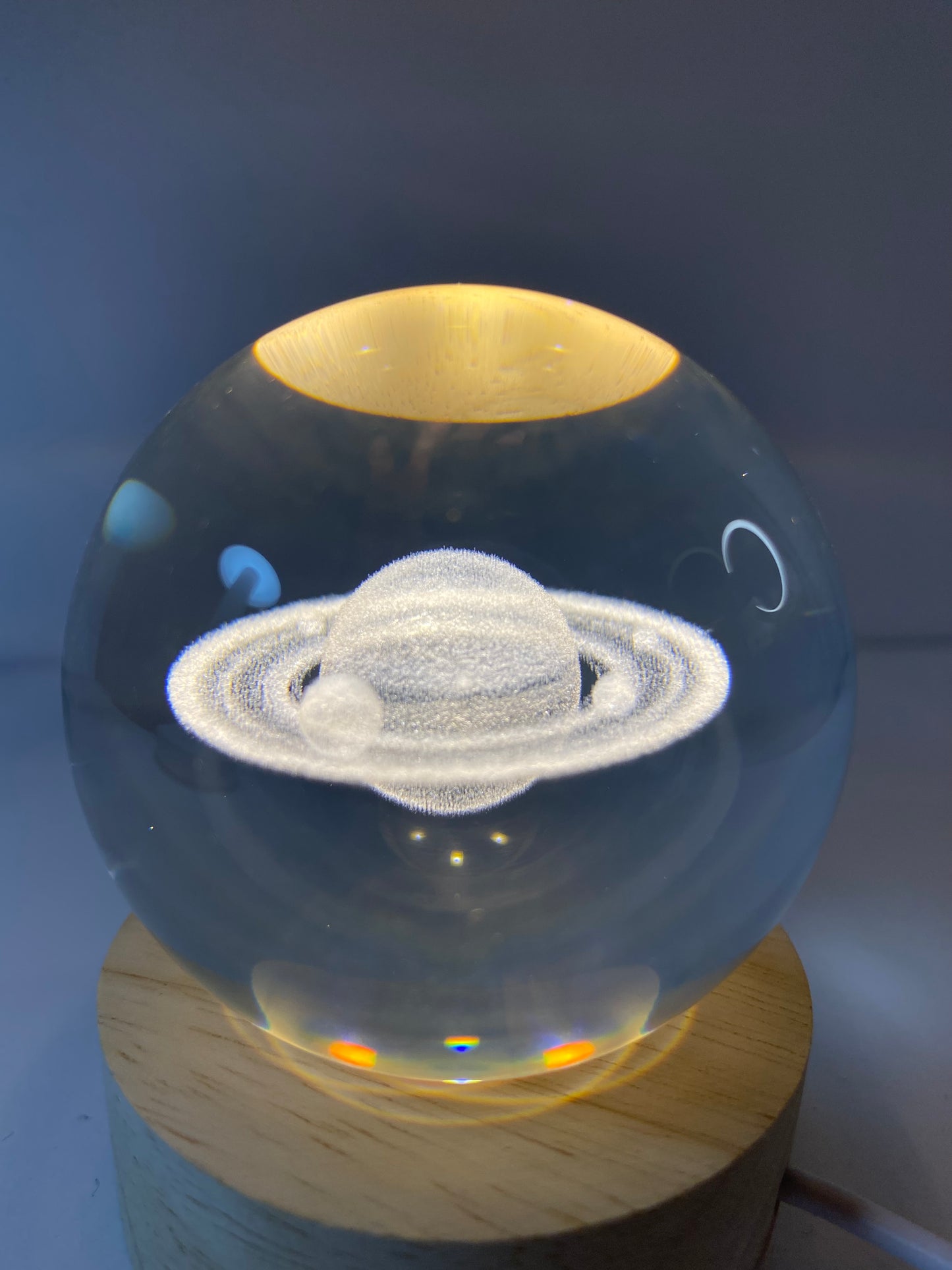 Sfera di cristallo pianeta Saturno 3D